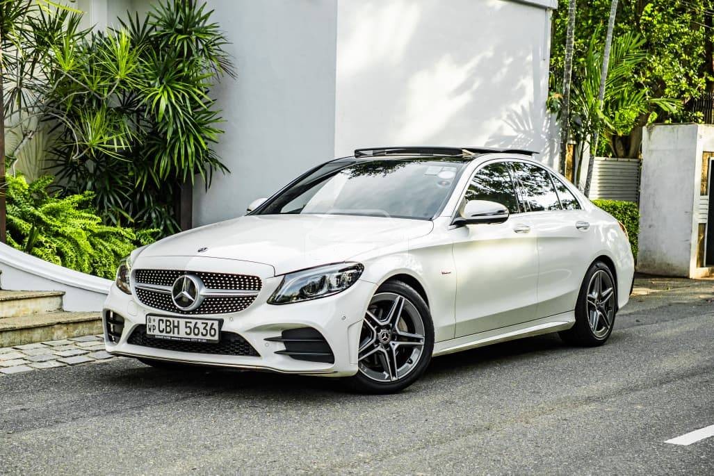 Image Mercedes Benz C200 AMG Premium + 2019 